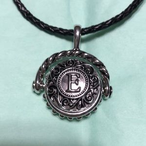 “E” Ginger Snaps necklace - NEW